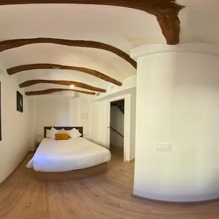 Camins Del Priorat Holiday home El Masroig